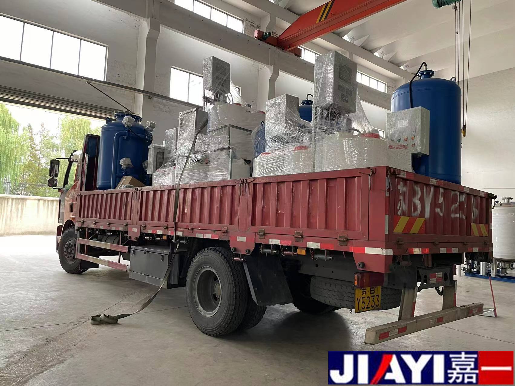 上海專車直達(dá)全自動(dòng)加藥裝置5套+定壓補(bǔ)水機(jī)組3套+石英砂過濾器2套+袋式過濾器2套+電子水處理